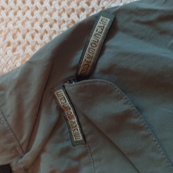 Misty Mountain Boys size small green nylon shorts with belt - Picture 3 of 4